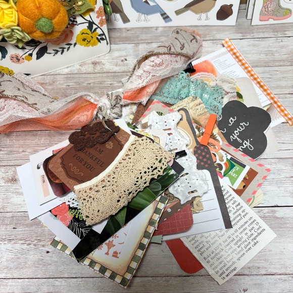 Fall Gratitude Ring Junk Journal Tag Flip Book Scrapbook Paper Ephemera Autumn - Picture 1 of 16
